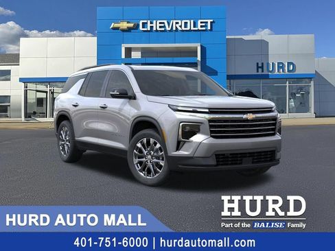 New 2026 Chevrolet Traverse LT w/ Sun and Wheel Package AWD/4WD image 1