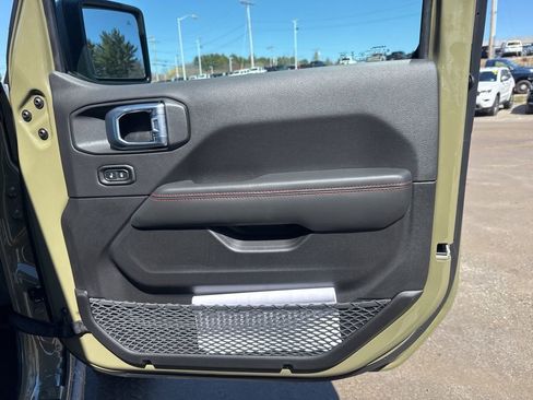New 2026 Jeep Wrangler Unlimited Rubicon image 31