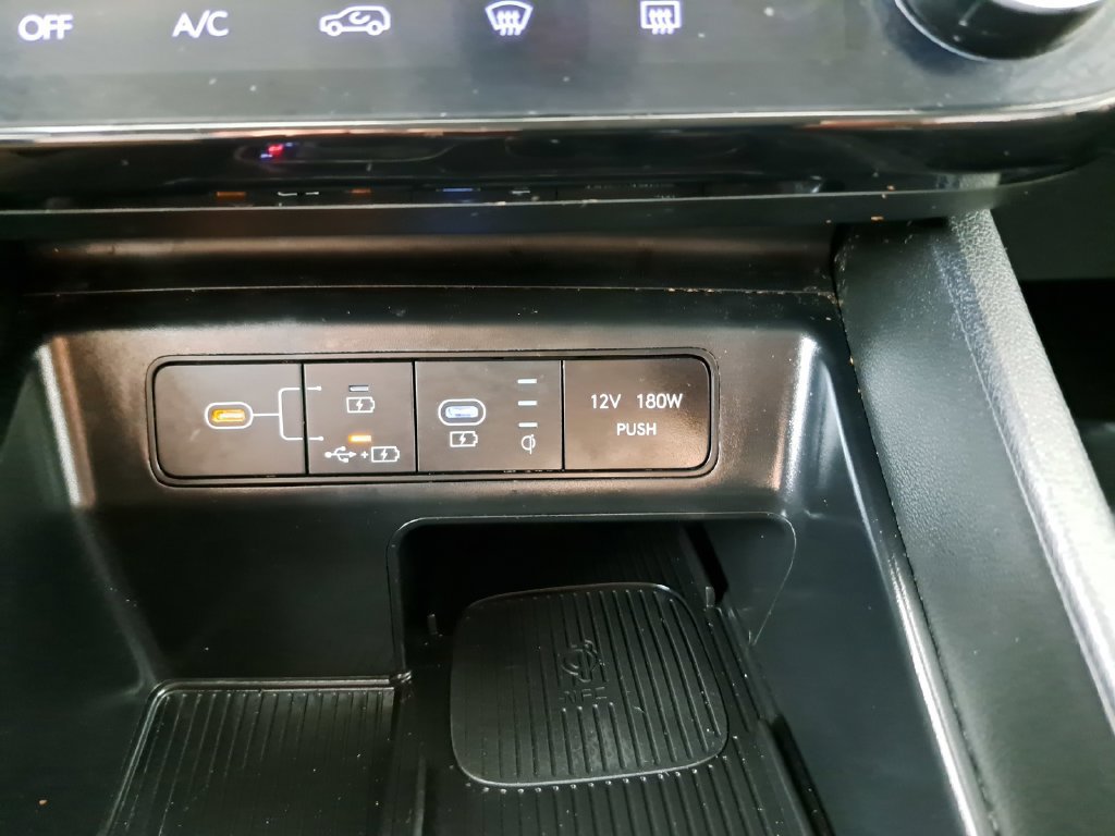 Used 2025 Hyundai Tucson SEL FWD image 14