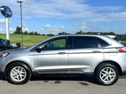 Used 2023 Ford Edge SEL w/ Convenience Package AWD/4WD image 5