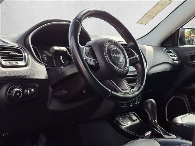 Used 2018 Jeep Compass Limited w/ Safe & Security Group FWD image 10