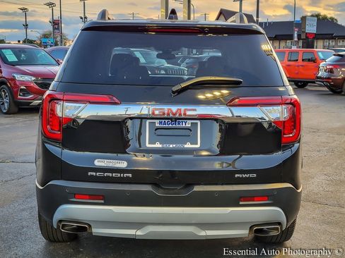 Certified 2023 GMC Acadia SLT image 5