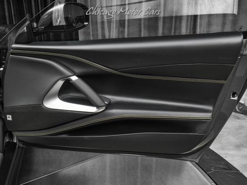 Used 2019 Ferrari 812 Superfast image 31