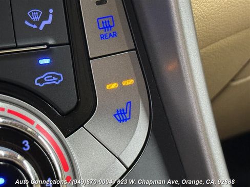 Used 2013 Hyundai Elantra GLS w/ Preferred Pkg image 17