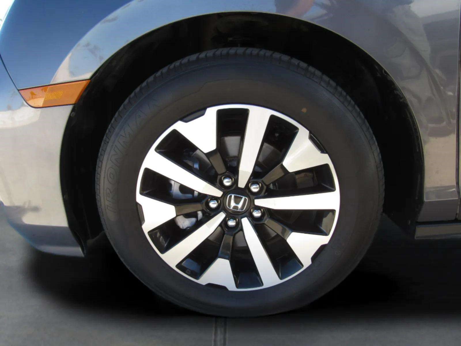 Used 2025 Honda Odyssey EX-L image 5