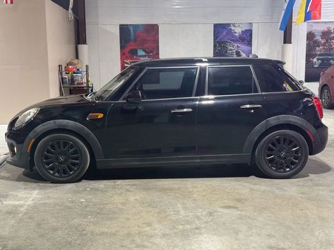Used 2015 MINI Cooper 4-Door Hardtop w/ Media Package image 4