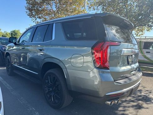 Used 2023 GMC Yukon Denali image 2