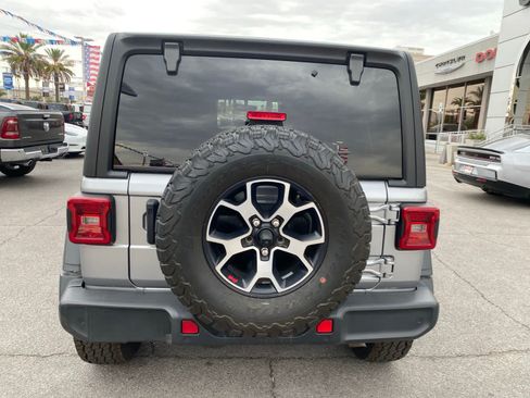 Used 2021 Jeep Wrangler Unlimited Rubicon AWD/4WD image 8