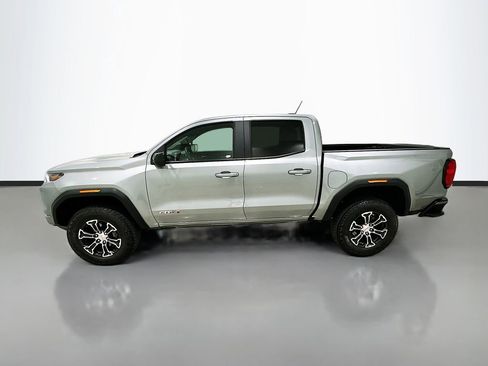 Used 2024 GMC Canyon AT4 w/ Technology Package AWD/4WD image 4