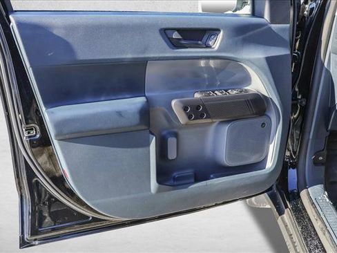 Used 2023 Ford Maverick Lariat w/ Lariat Luxury Package image 12