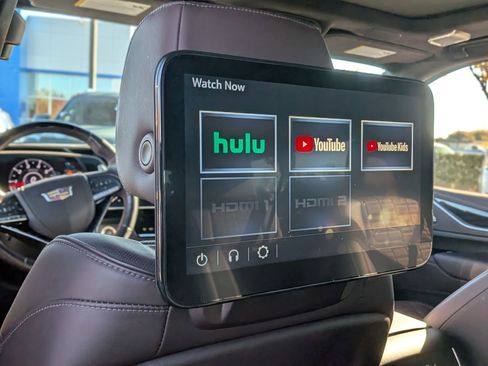 Used 2023 Cadillac Escalade ESV V w/ Heavy-Duty Trailer Package image 35