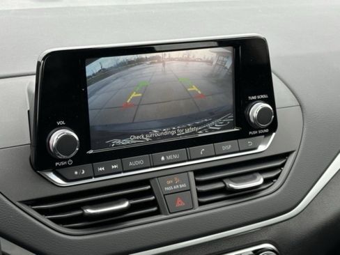 Certified 2025 Nissan Altima 2.5 S image 10