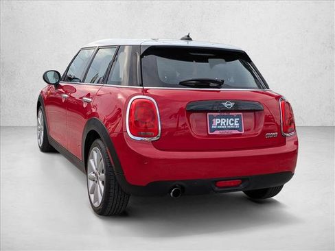 Used 2019 MINI Cooper 4-Door Hardtop image 8