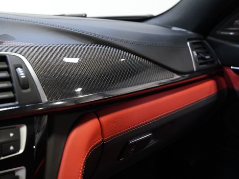 Used 2018 BMW M4 COUPE 2D image 42