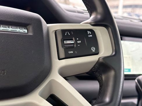 Used 2021 Land Rover Defender 110 S image 25