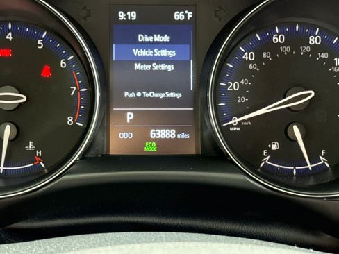 Used 2022 Toyota C-HR Limited FWD image 25