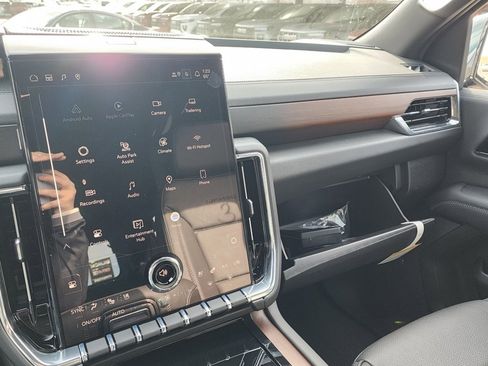 New 2026 GMC Yukon Denali w/ Denali Reserve Package image 41