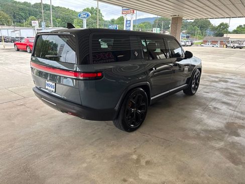 Used 2025 Rivian R1S Premium AWD/4WD image 7