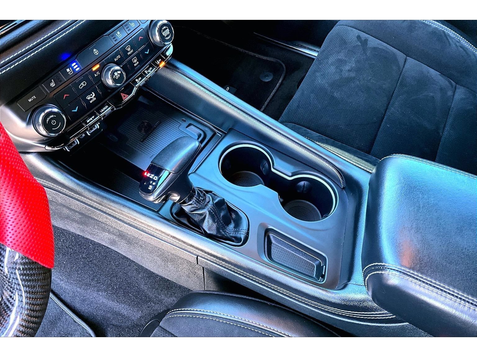 Used 2021 Dodge Durango SRT Hellcat w/ Technology Group AWD/4WD image 28