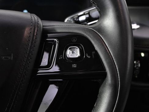 Used 2023 Lincoln Aviator Standard w/ Premium Package image 34