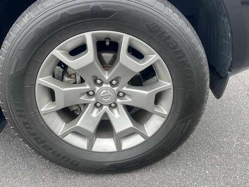 Used 2021 Nissan Frontier SV AWD/4WD image 12