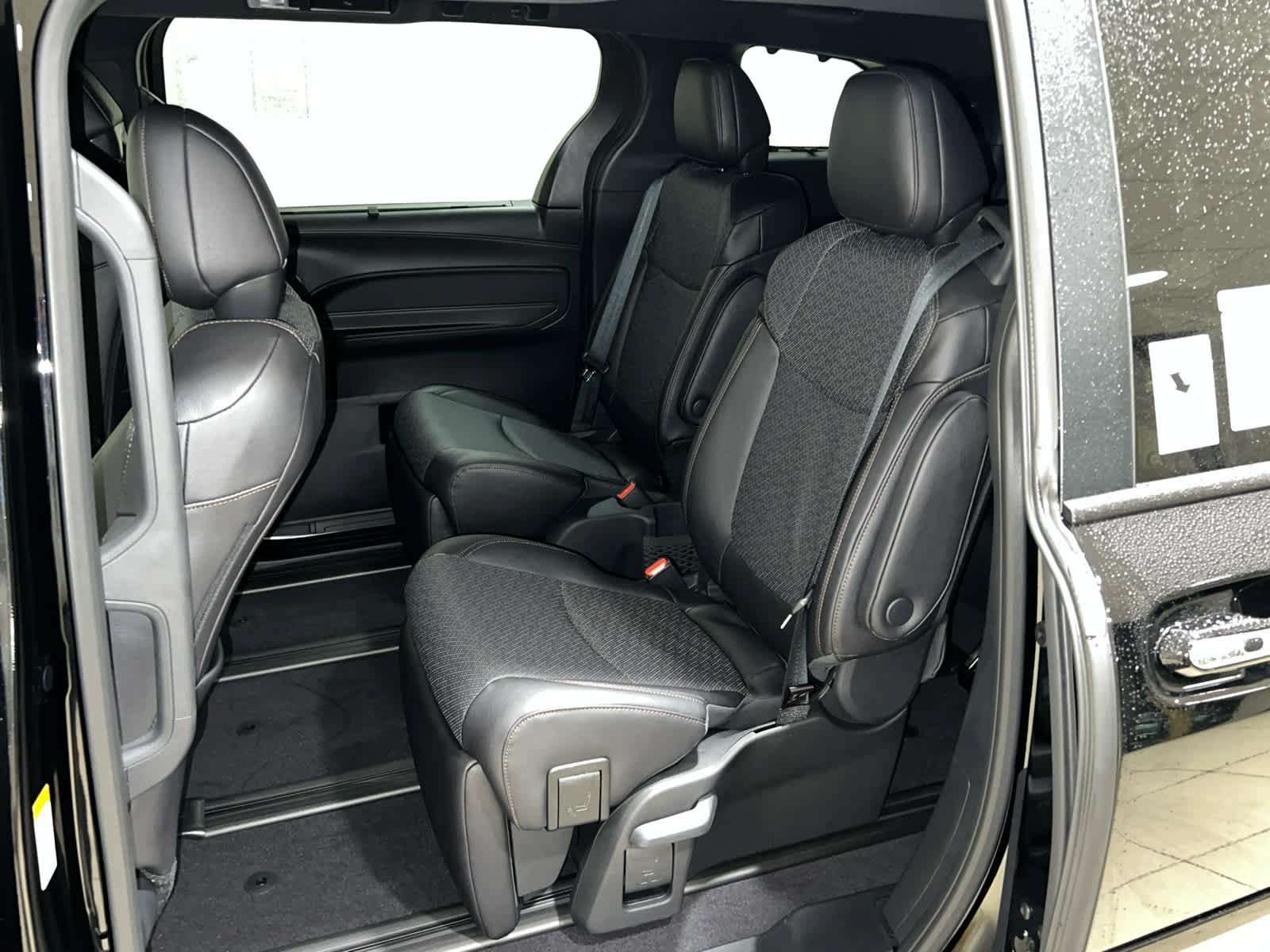 New 2026 Toyota Sienna Limited AWD/4WD image 12