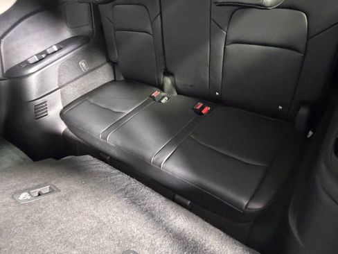 Used 2024 Nissan Pathfinder SL image 27