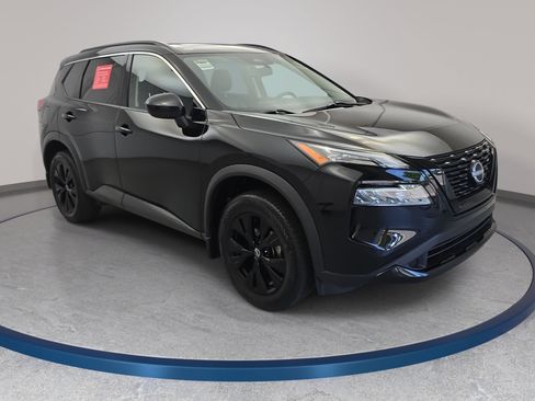 Certified 2023 Nissan Rogue SV w/ SV Premium B Package AWD/4WD image 3