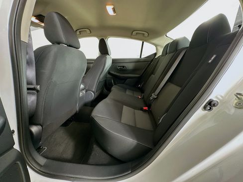 Used 2025 Nissan Sentra SV image 26