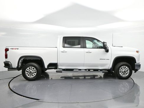 Used 2025 Chevrolet Silverado 2500 LT w/ Convenience Package AWD/4WD image 8