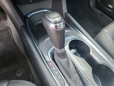 Used 2018 Chevrolet Malibu LT w/ Leather Package image 15