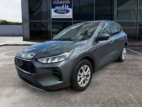 Used 2023 Ford Escape Active w/ Tech Pack #2 FWD image 1