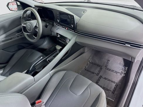 Certified 2021 Hyundai Elantra SEL image 30
