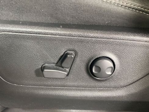 Used 2025 RAM 1500 Big Horn AWD/4WD image 23