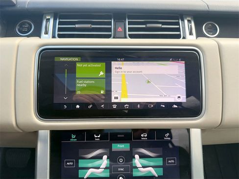 Used 2019 Land Rover Range Rover HSE image 14