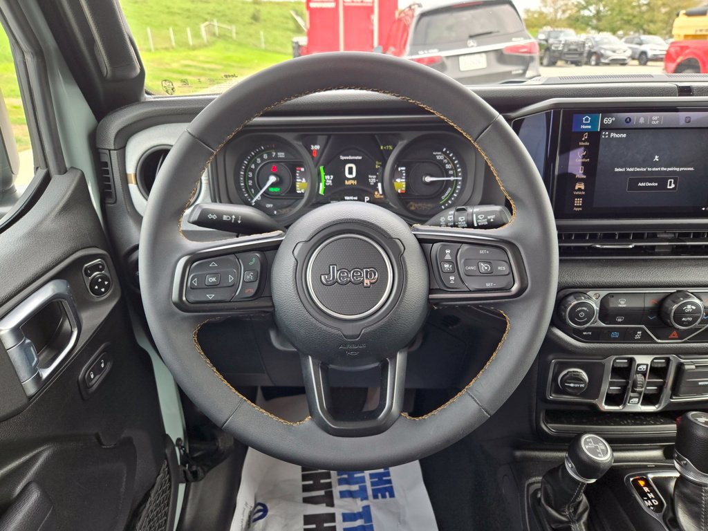 Used 2024 Jeep Wrangler Unlimited AWD/4WD image 19