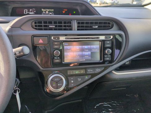 Used 2016 Toyota Prius C One image 22