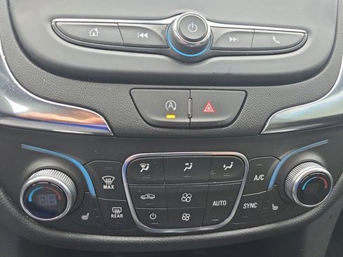 Used 2024 Chevrolet Equinox LT image 31