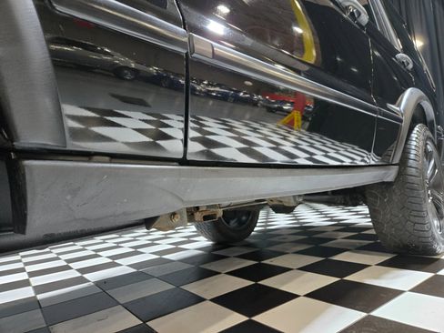 Used 2004 Land Rover Discovery SE image 20