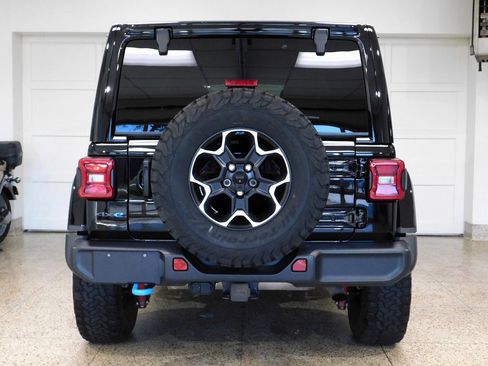 Used 2022 Jeep Wrangler Unlimited Rubicon 4xe w/ Dual Top Group image 8