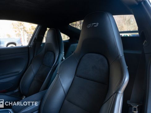 Used 2019 Porsche 911 GT3 RWD image 18