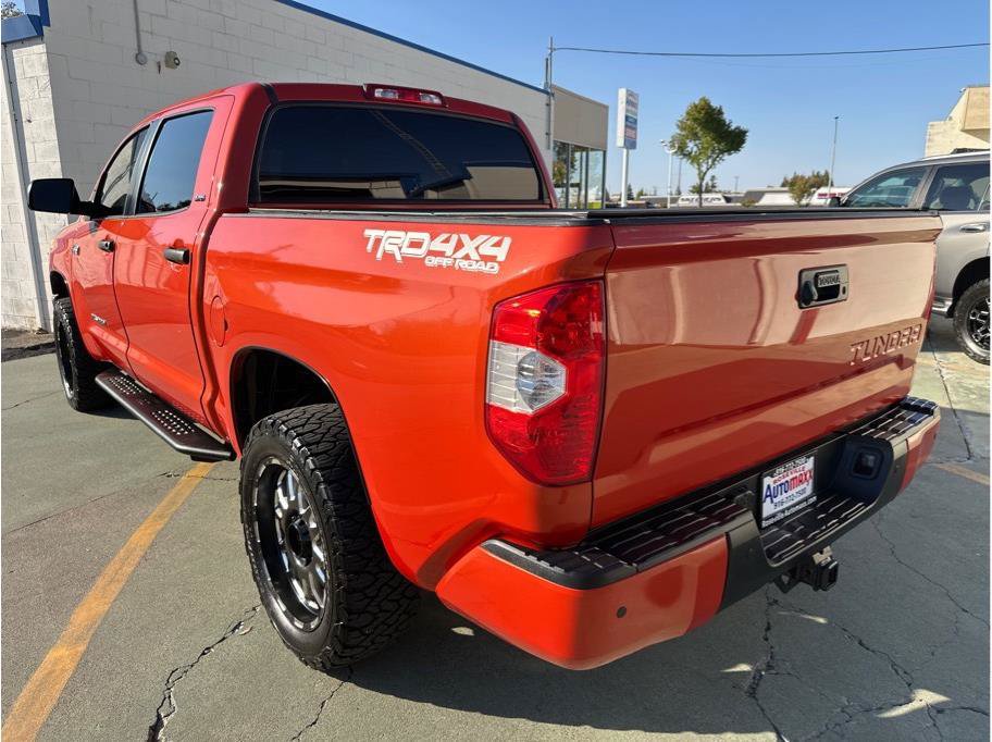 Used 2016 Toyota Tundra SR5 w/ TRD Off Road Package AWD/4WD image 10