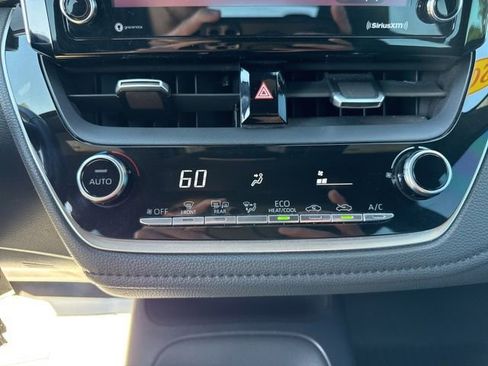 Used 2021 Toyota Corolla SE w/ Carpet Mat Package (TMS) FWD image 29