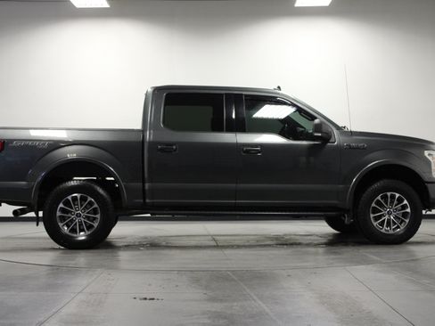 Used 2019 Ford F150 XLT w/ Equipment Group 302A Luxury AWD/4WD image 3