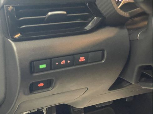 Used 2025 Nissan Sentra SV w/ All-Weather Package FWD image 23