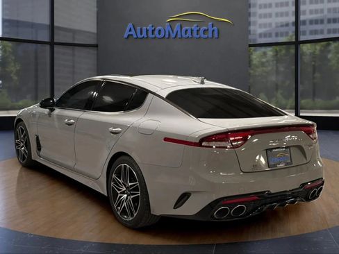 Used 2022 Kia Stinger GT1 AWD/4WD image 9