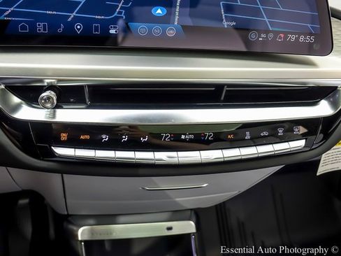 New 2025 Cadillac Lyriq Luxury image 18