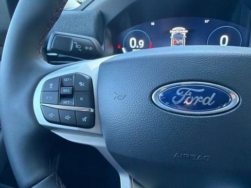 New 2026 Ford Explorer Active w/ Active Comfort Package AWD/4WD image 24