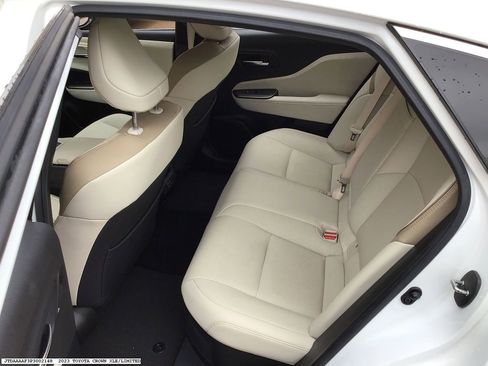 Used 2023 Toyota Crown Limited image 13