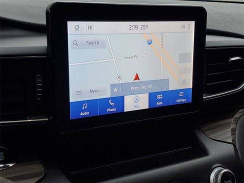 Used 2020 Ford Explorer Limited image 21